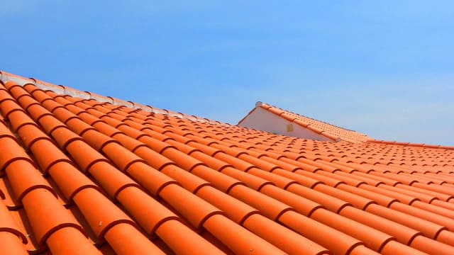 Gdzie kupić dachówkę? Najlepsze miejsca i porady zakupu dachówek
